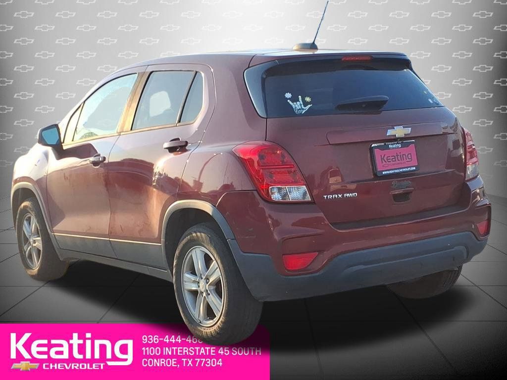 Used 2021 Chevrolet Trax LS w/ Tint and Cruise Package AWD/4WD image 2
