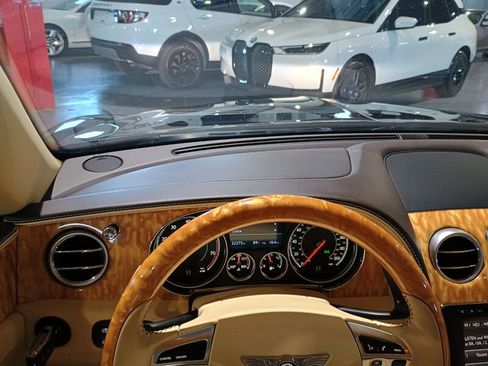 Used 2016 Bentley Flying Spur V8 AWD/4WD image 23