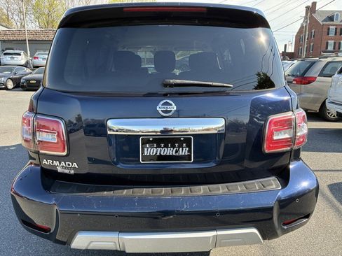 Used 2017 Nissan Armada SV image 5