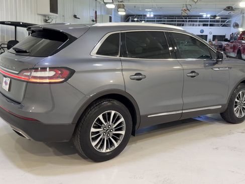 Used 2023 Lincoln Nautilus AWD w/ Premium Package image 9