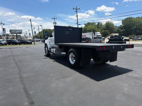 Used 2018 Ford F650 2WD Regular Cab Super Duty image 8