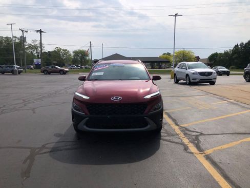 Certified 2023 Hyundai Kona SEL w/ Cargo Package AWD/4WD image 5