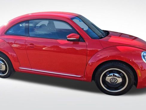 Used 2014 Volkswagen Beetle 2.5 image 10