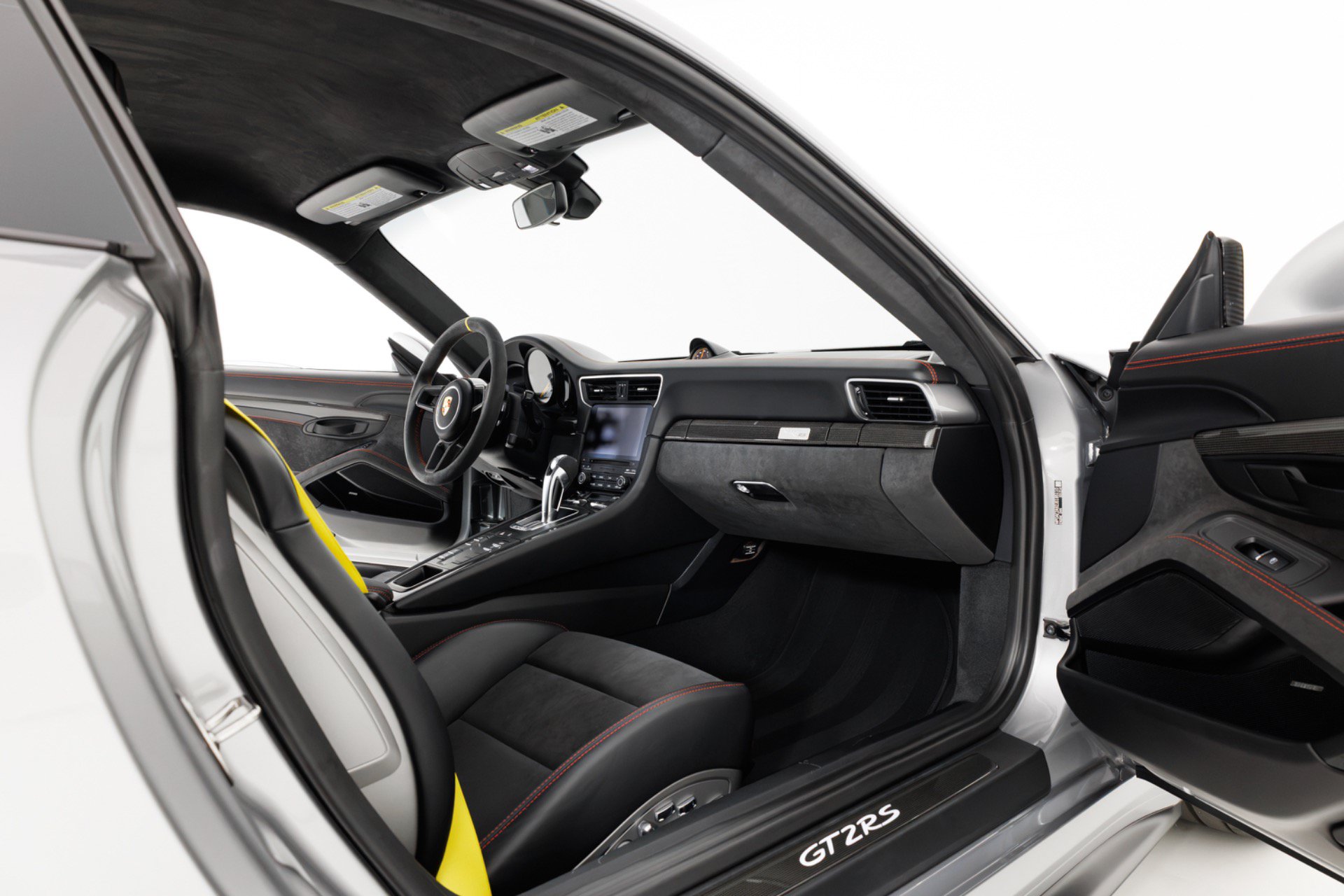 Used 2018 Porsche 911 GT2 RS RWD image 34