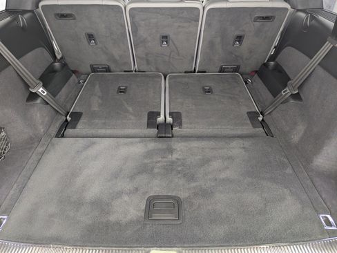 Certified 2024 Audi SQ7 Prestige image 19