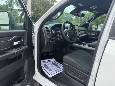 New 2026 RAM 3500 Big Horn AWD/4WD image 18