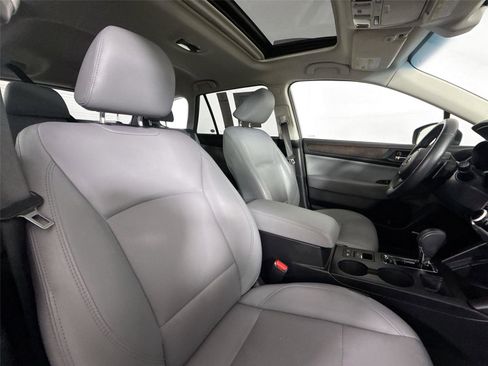 Used 2018 Subaru Outback 2.5i Limited image 50