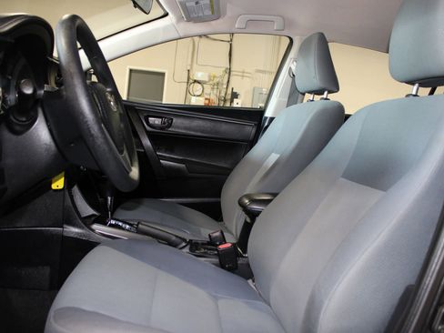Used 2014 Toyota Corolla L FWD image 20