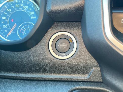 Used 2022 RAM 1500 Big Horn AWD/4WD image 23