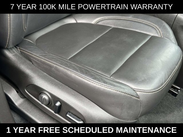 Used 2021 Chevrolet Traverse LT FWD image 10
