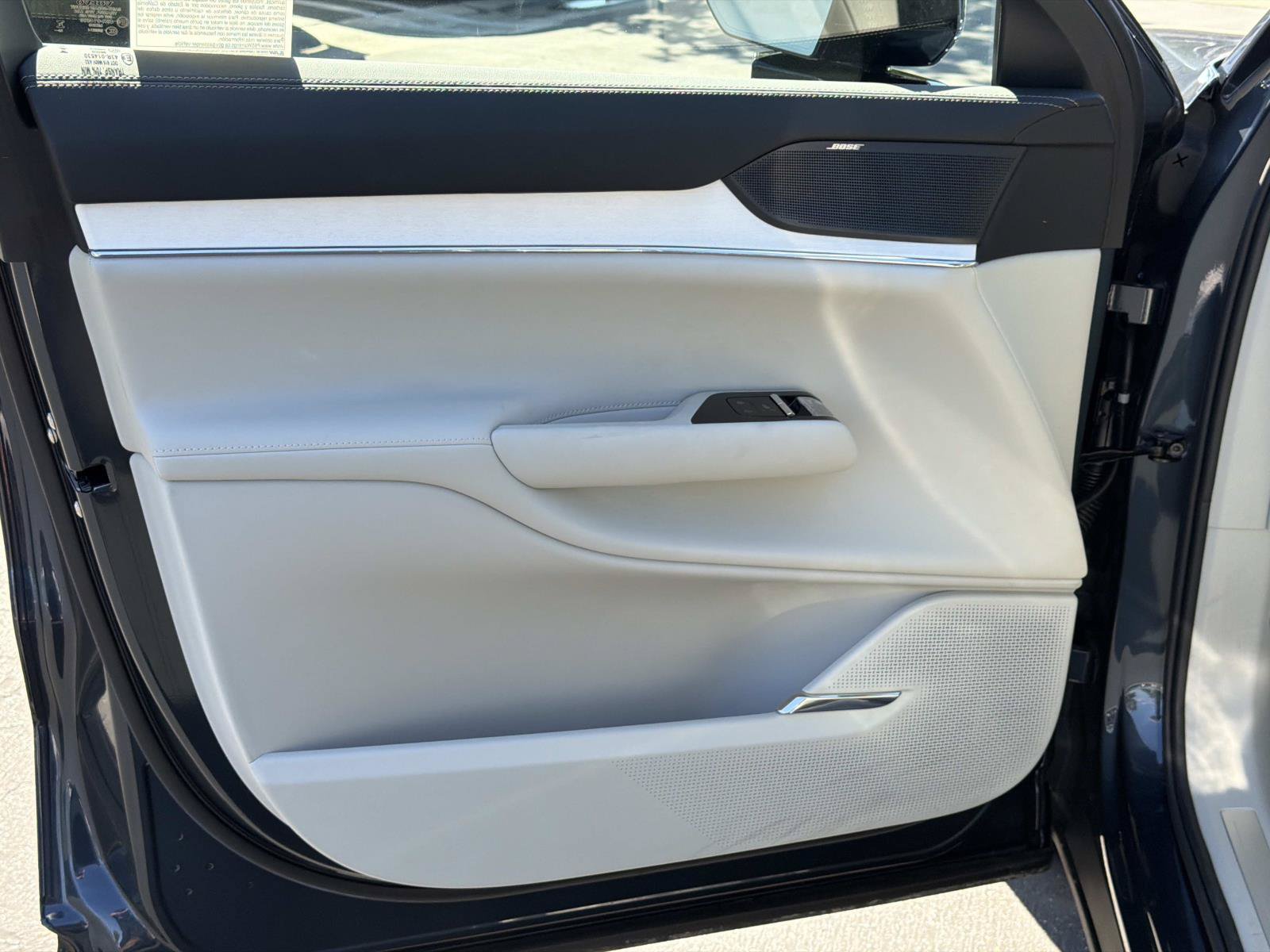New 2026 Volvo EX90 Plus AWD/4WD image 11