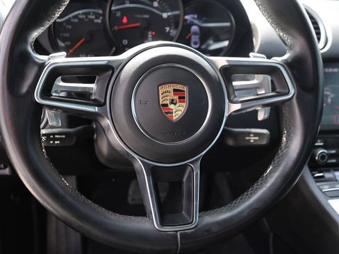 Used 2019 Porsche 718 Cayman RWD image 15