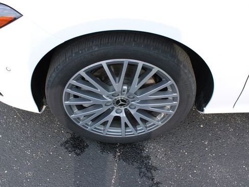 Used 2025 Mercedes-Benz CLA 250 image 5