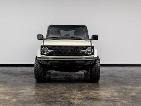 Used 2025 Ford Bronco Big Bend AWD/4WD image 2