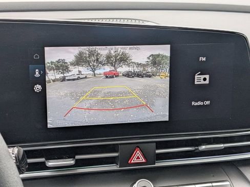 Used 2024 Hyundai Elantra SEL image 16