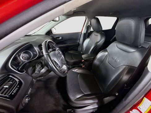 Used 2019 Jeep Compass Limited AWD/4WD image 14