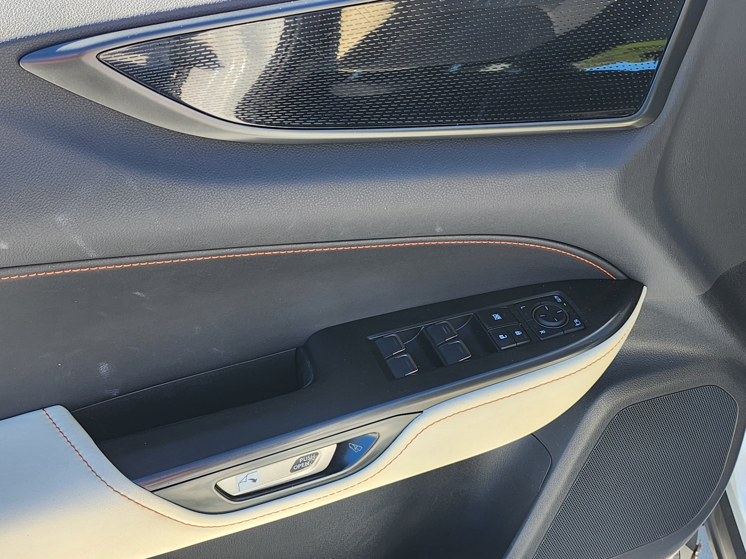 Used 2023 Lexus NX 250 FWD w/ Towing Package (2000 Lbs) image 9
