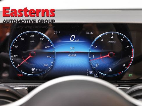 Used 2020 Mercedes-Benz GLB 250 4MATIC image 17