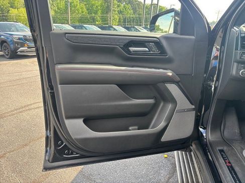 New 2026 GMC Yukon AT4 Ultimate w/ LPO, Floor Liner Package AWD/4WD image 10