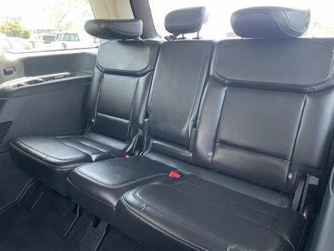 Certified 2025 Ford Expedition Platinum image 33