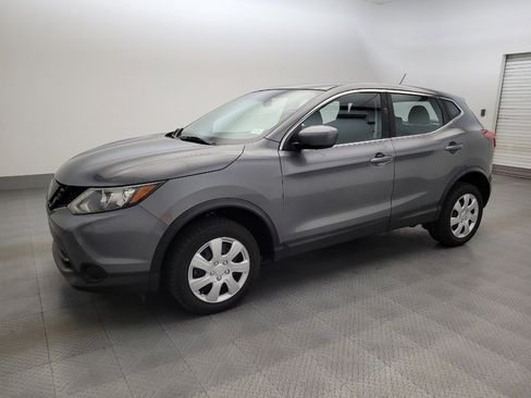 Used 2018 Nissan Rogue Sport S FWD image 2