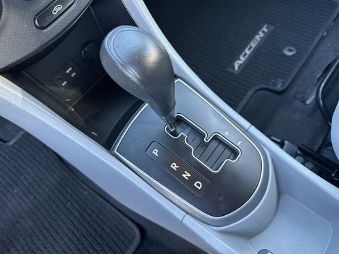Used 2016 Hyundai Accent SE FWD image 22