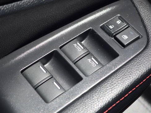 Used 2025 Honda Passport Black Edition image 23