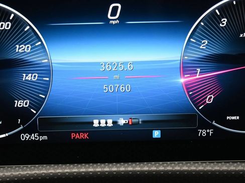 Used 2025 Mercedes-Benz CLA 250 image 16