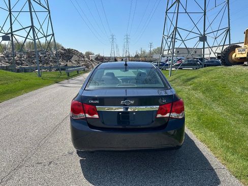 Used 2014 Chevrolet Cruze LT FWD image 4