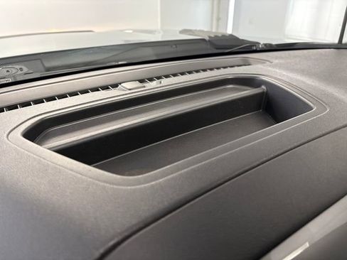 Used 2024 Chevrolet Silverado 2500 Custom w/ Custom Value Package image 57