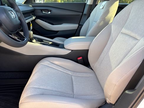 New 2025 Honda Accord LX image 17