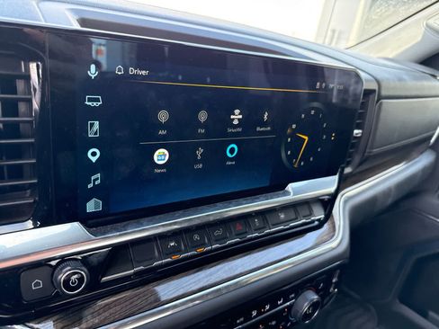 Used 2025 Chevrolet Silverado 1500 LT RWD image 21