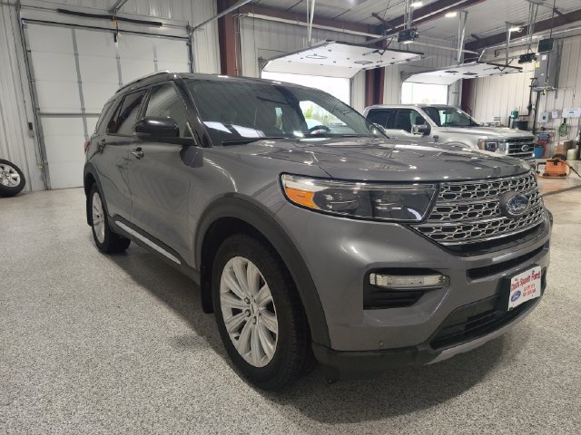 Used 2022 Ford Explorer Limited w/ Equipment Group 301A AWD/4WD image 4