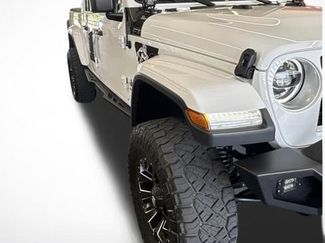 Used 2020 Jeep Gladiator Overland w/ Popular Equipment Package AWD/4WD video 1