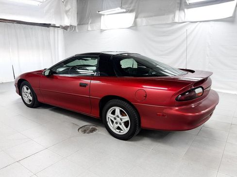 Used 1997 Chevrolet Camaro LT RWD image 3