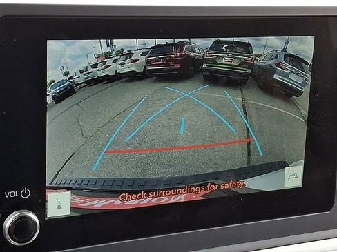 Used 2025 Toyota 4Runner Limited AWD/4WD image 17