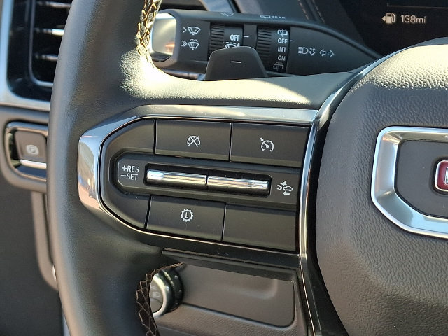 Used 2026 GMC Yukon AT4 AWD/4WD image 7