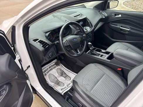 Used 2017 Ford Escape Titanium image 26