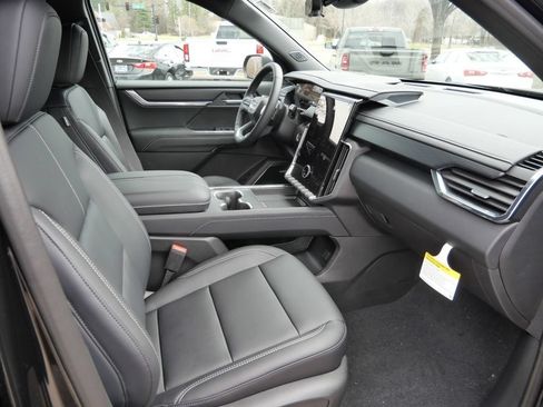 New 2026 GMC Acadia Elevation w/ Black Edition AWD/4WD image 22