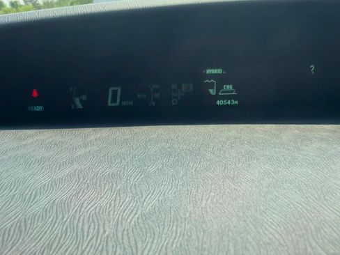 Used 2012 Toyota Prius Three w/ Solar Roof Pkg FWD image 21