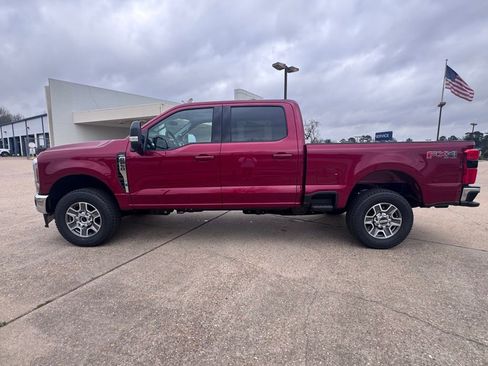 New 2026 Ford F250 Lariat w/ FX4 Off-Road Package AWD/4WD image 2