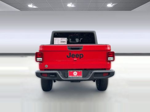 New 2025 Jeep Gladiator Sport image 10
