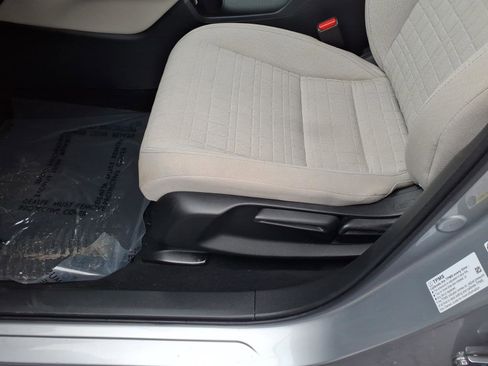 Certified 2023 Honda HR-V LX image 8