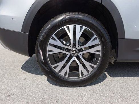 Certified 2025 Mercedes-Benz GLB 250 image 11