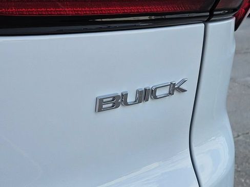 Used 2026 Buick Enclave Preferred w/ Power Package FWD image 17