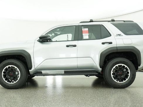 New 2026 Toyota 4Runner 4WD image 11