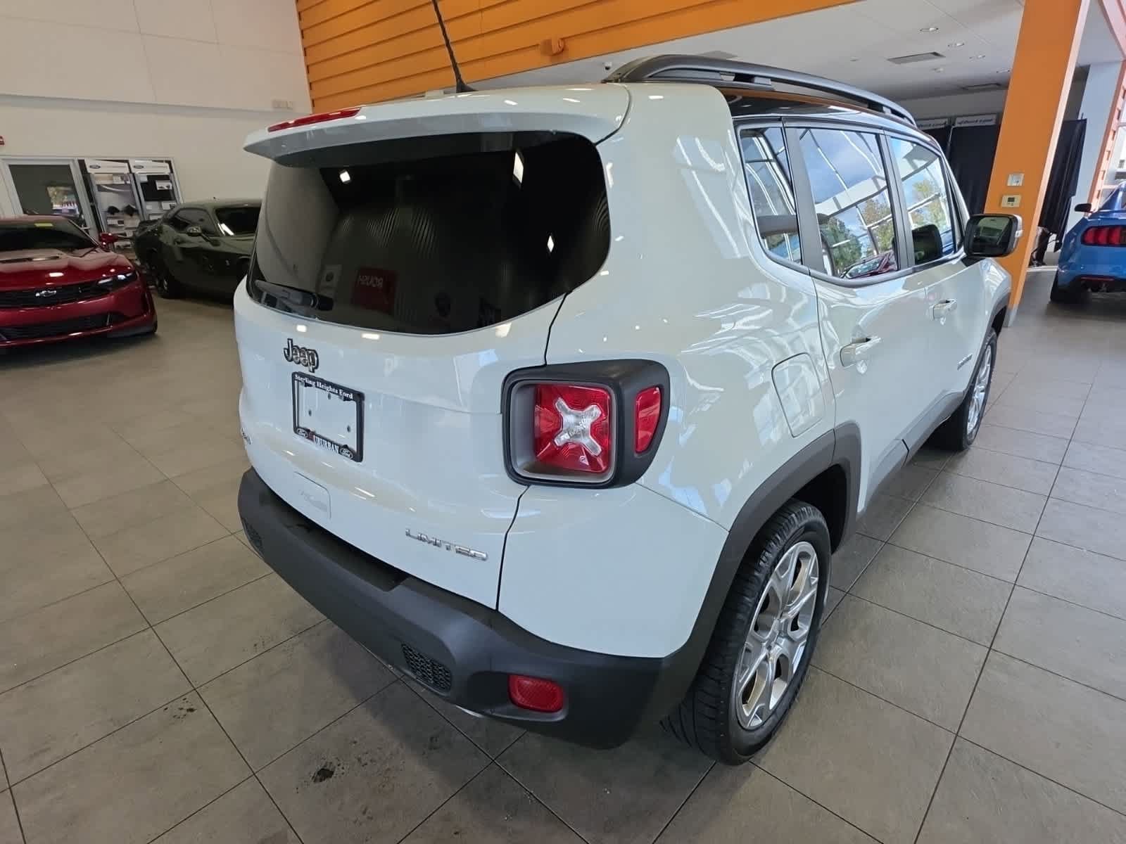 Used 2020 Jeep Renegade Limited AWD/4WD image 7