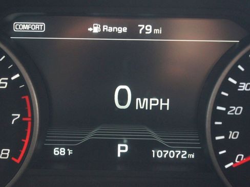 Used 2019 Kia Stinger GT2 RWD image 4