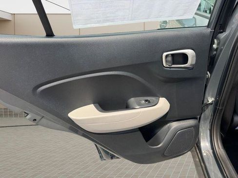 New 2026 Hyundai Venue SEL FWD image 18