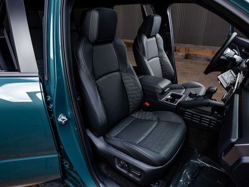 Used 2026 Toyota 4Runner TRD Off-Road Premium image 31